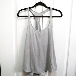 LULULEMON 105 F Singlet - Size M light gray silver tank top work out